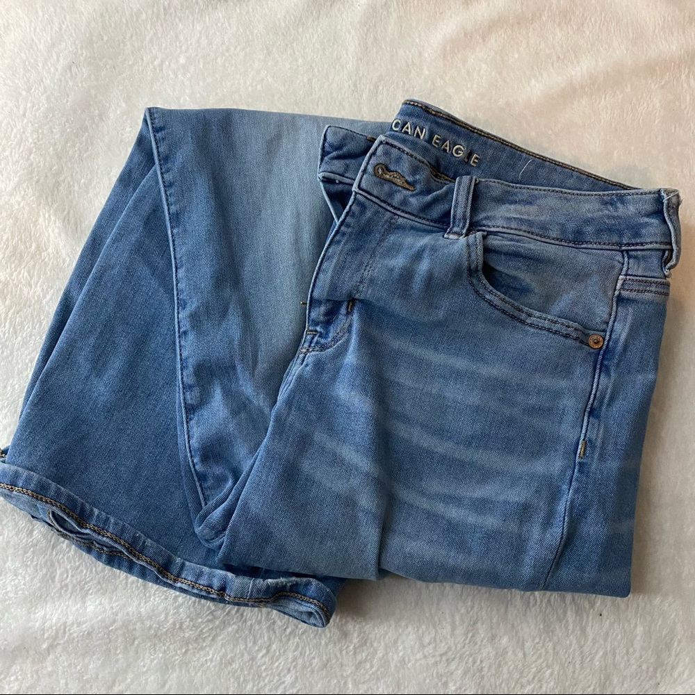 American Eagle Favorite Boyfriend Jeans (10 short)